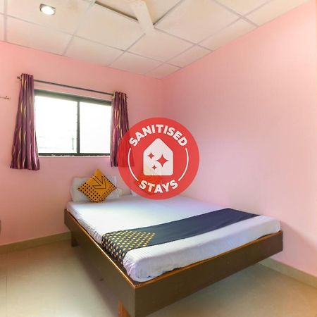 Spot On 65135 Hotel Suvarna Samrat Lodge Khamshet Luaran gambar