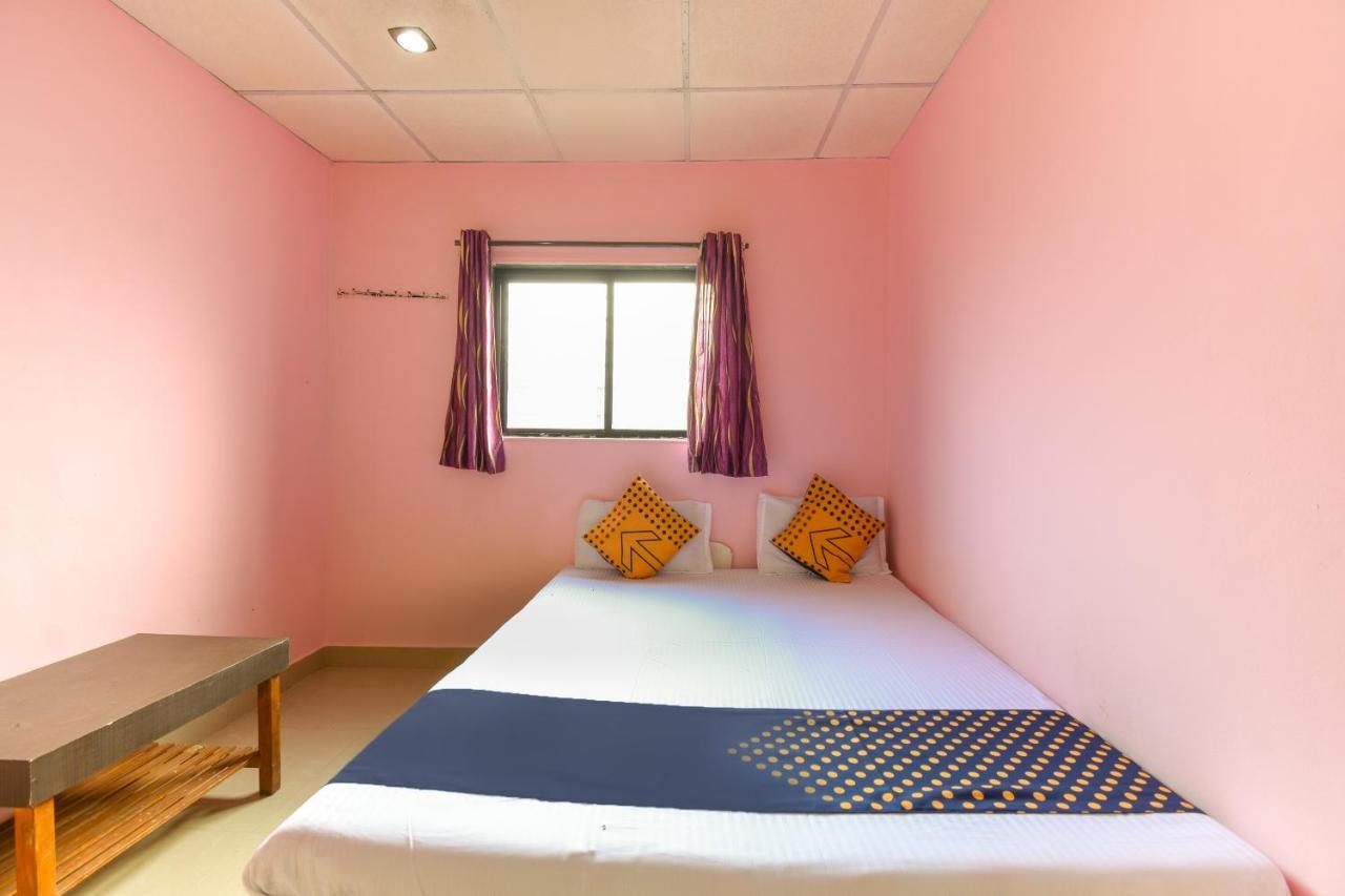 Spot On 65135 Hotel Suvarna Samrat Lodge Khamshet Luaran gambar