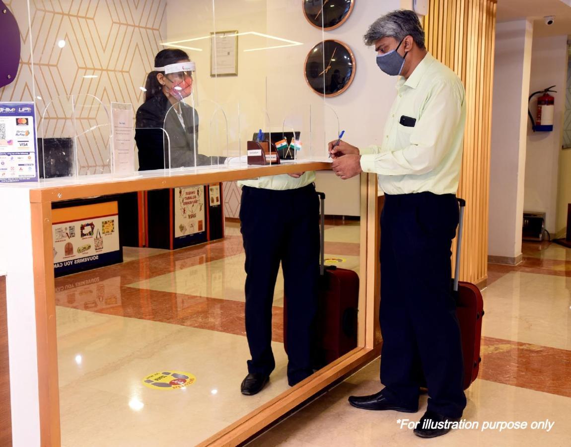 Spot On 65135 Hotel Suvarna Samrat Lodge Khamshet Luaran gambar
